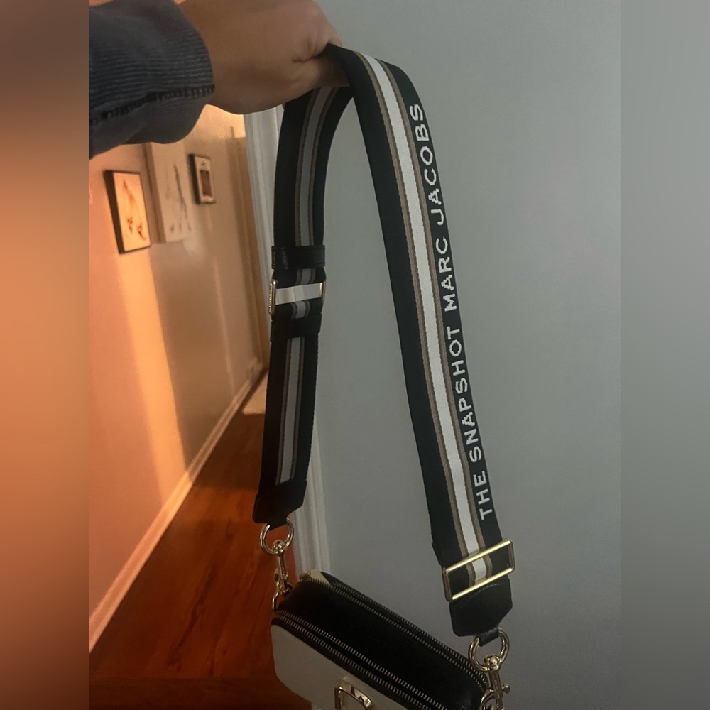 MARC JACOBS SNAPSHOT STRAP
